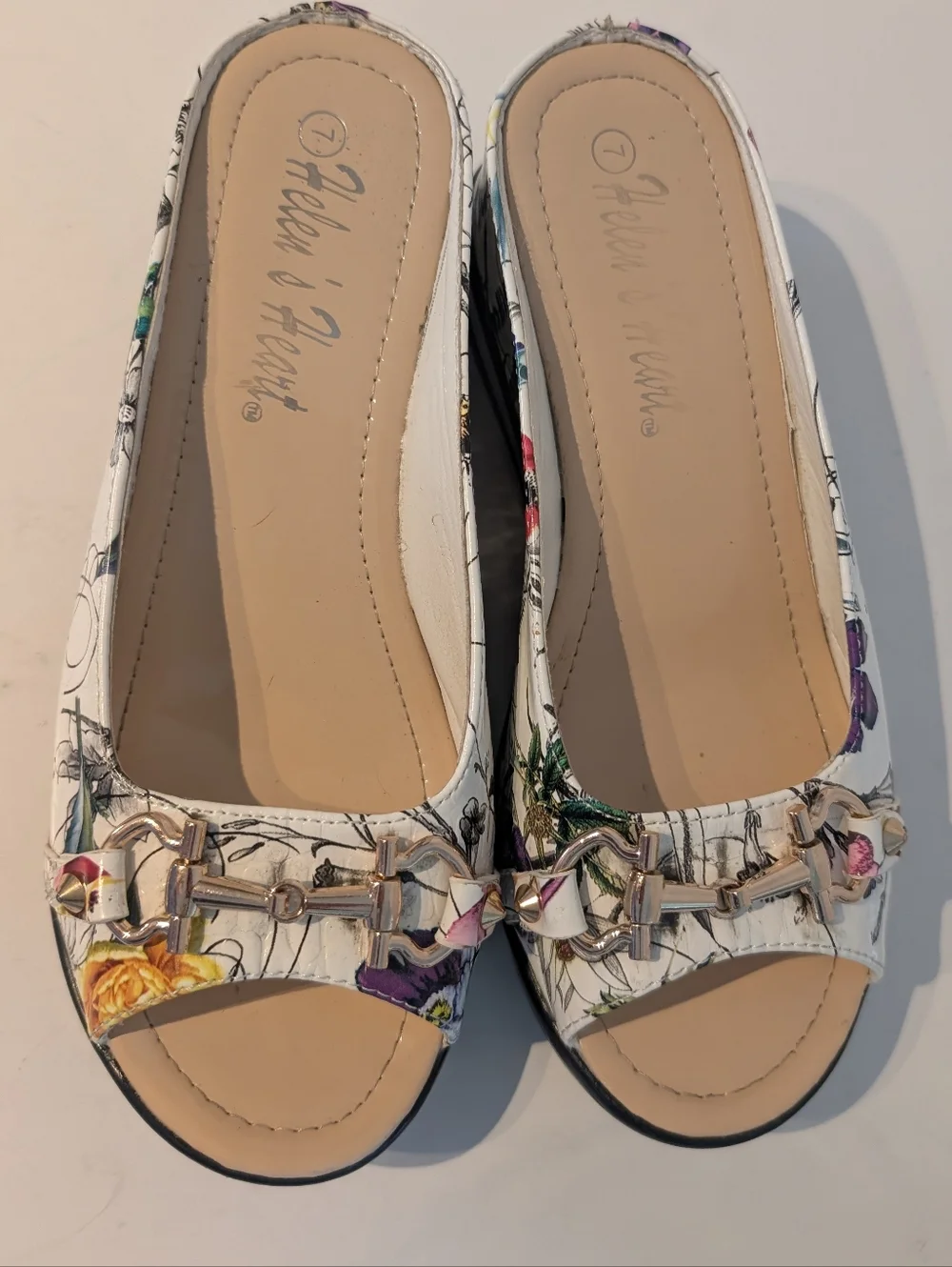 Helen's Heart Sz.7 Floral  Platform Slides - Picture 2 of 13